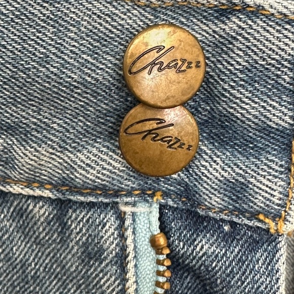 CHAZZZ by Charles Ghailian Vintage 90s Embroidered Daisy No Stretch Denim Shorts - Picture 10 of 14